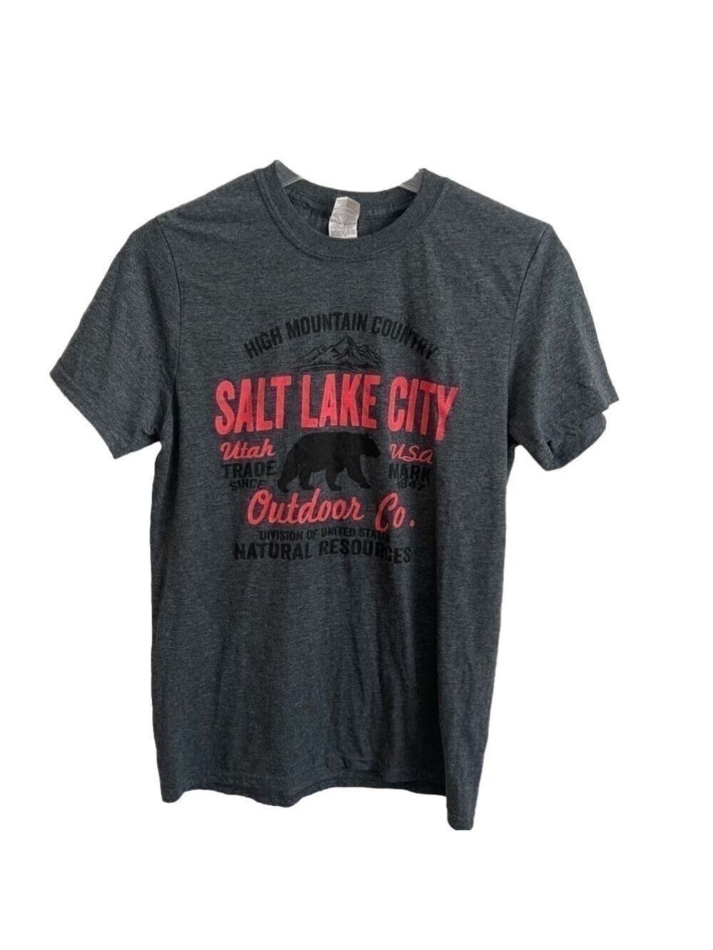 Men’s Salt Lake City Utah Outdoor Co. Grey T-shirt Size Small!